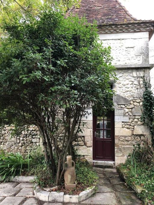 Gite De L'Edelinie Nanteuil-Auriac-de-Bourzac Exteriér fotografie